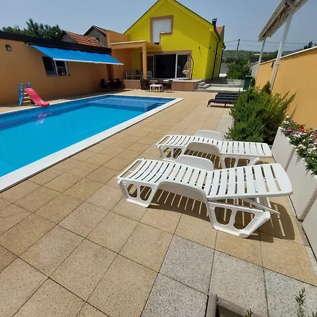 Revita Cocktail Holiday home *
